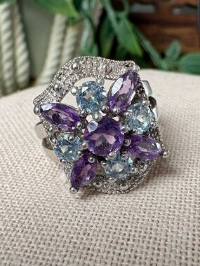 Thailand 925 Amethyst and Topaz Ring Size 6.5/7